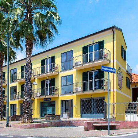 Tramontana Apartman Loano Kültér fotó